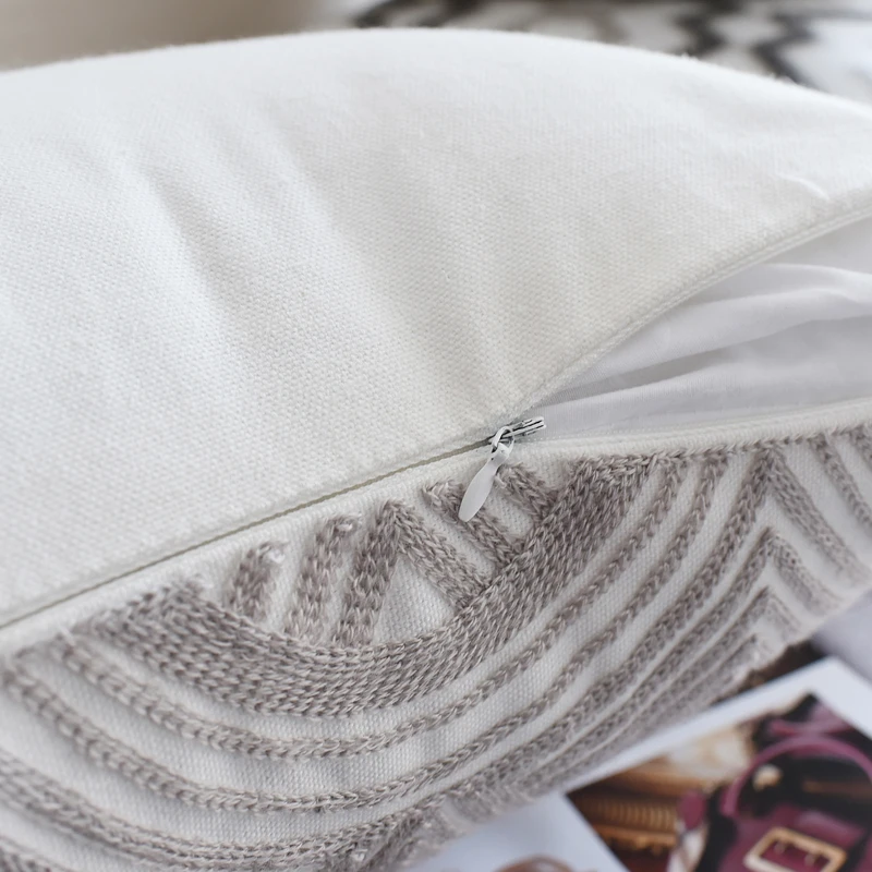 Hand Embroidery Cushion Cover European Luxury Geometric Embroidered Throw Pillow Cover Decoration Pillow for Couch 18*18 inch