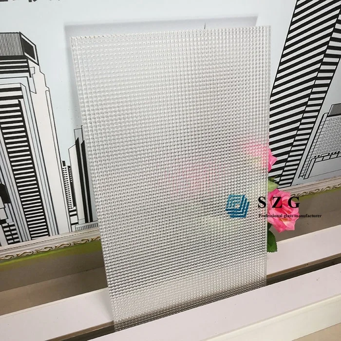 Китай высокое качество прожектора поперечного внутреннего декоративного низкого железа ультра прозрачное закаленное ламинированное стекло панель Цена по прейскуранту