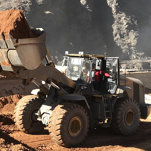 China 8 ton wheel loader 886H for earth moving