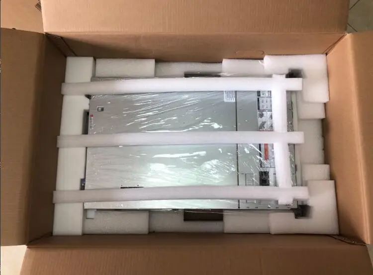 Manufacturer Brand new Dell-EMC PowerEdge  R750xs Server [210-AZYQ] / GYS0QNJ