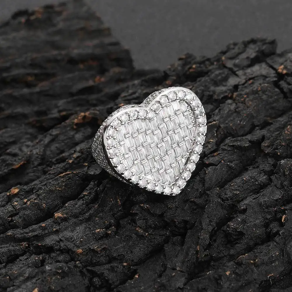 2022 Fashion Fine Jewelry Iced Out Hip Hop Icy Rings Bling Bling Eternity Heart Band Ring Chunky Diamond Heart Rings For Women