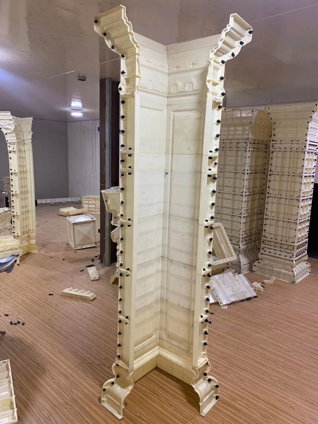 Plastic Silicone Rubber Concrete Roman Pillar Column