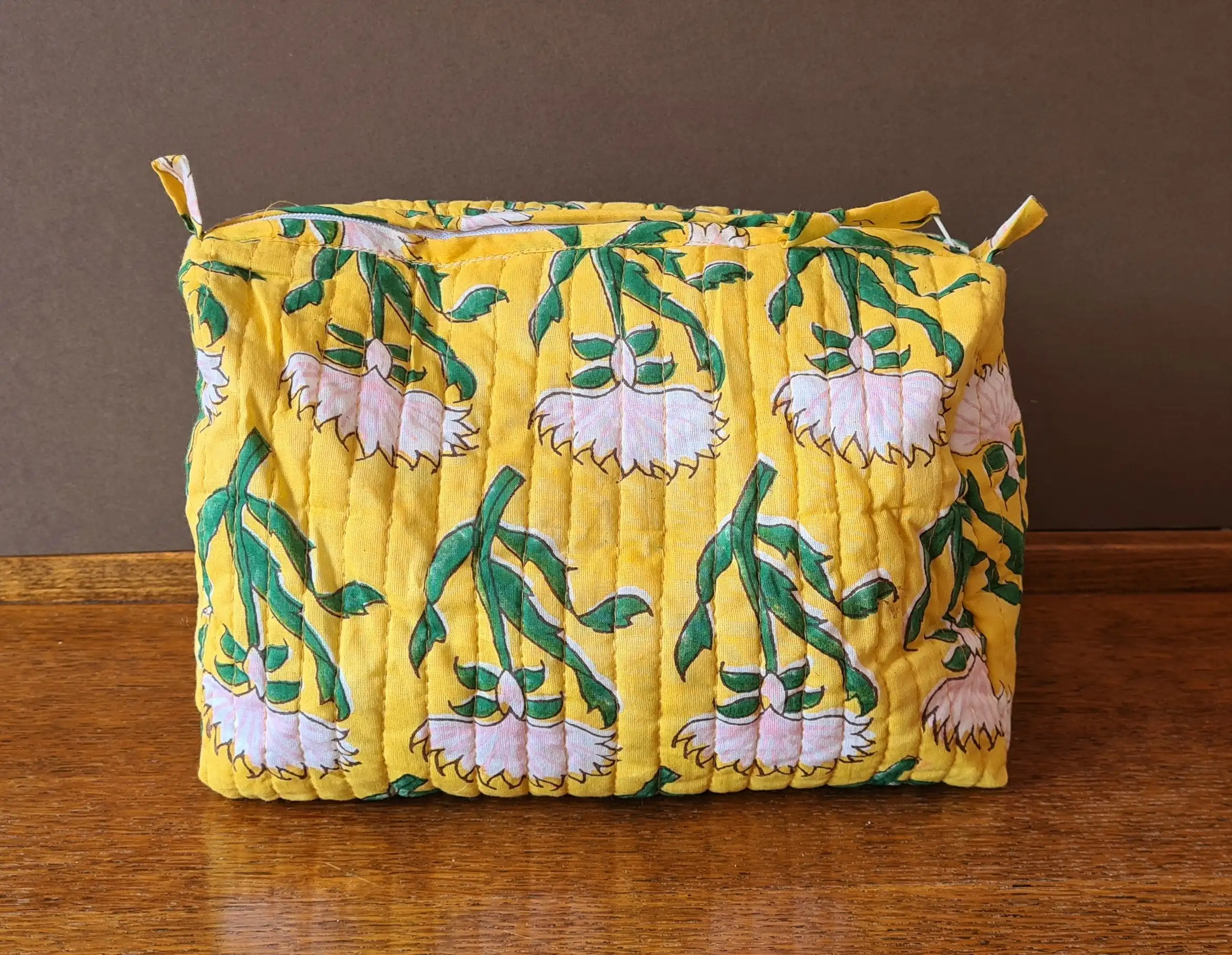 Custom Quilted Cotton Cosmetic bag Floral Printing pattern Cosmetic bags Travel Storage Portable Beauty Makeup bags