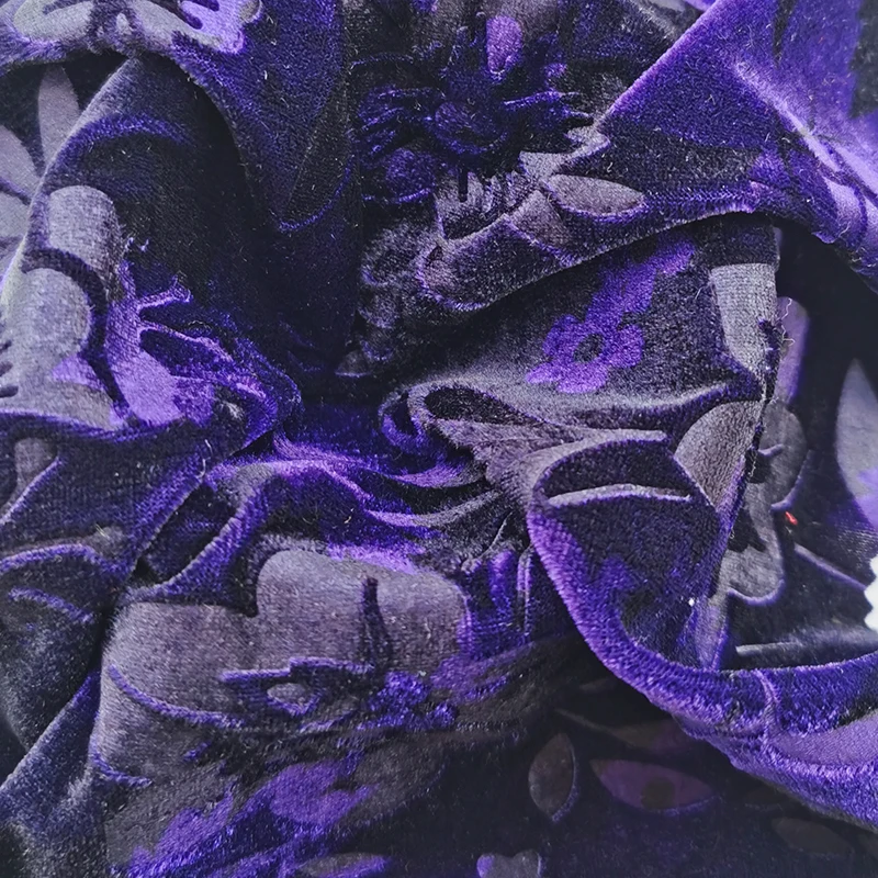 high quality soft hand feeling 100%polyester knitted crystal baby toy super velvet fabric sleepwear