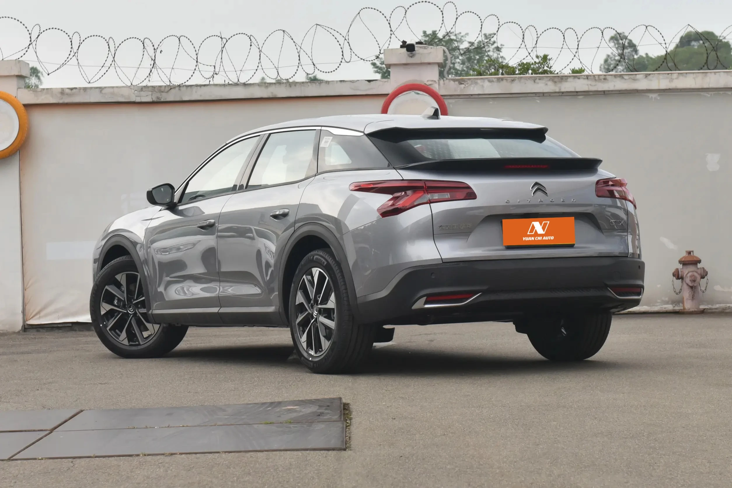 Депозит новые автомобили Citroen Versailles C5 X 2023 1 6 T насладиться необычайно дешевыми бензиновыми французскими автомобилями лучший седан за оставшиеся деньги