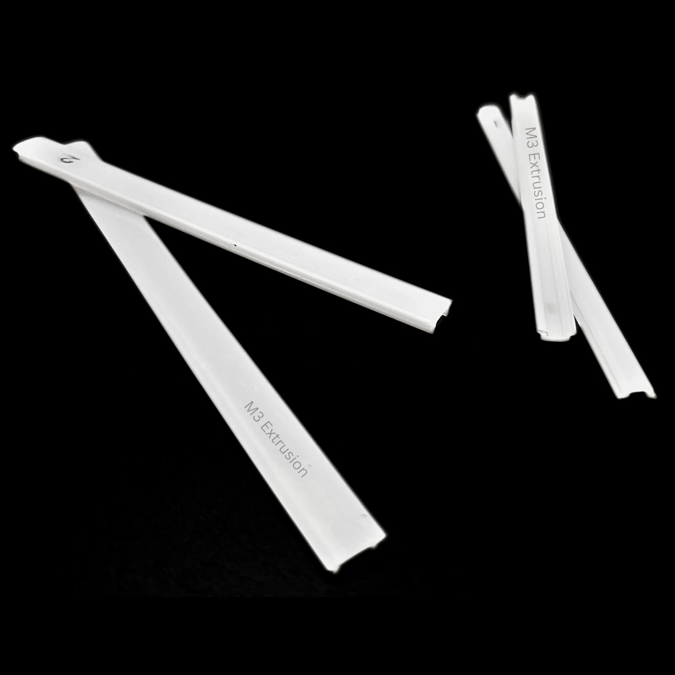 Plastic Linear Lampshade Customized Profile in Polycarbonate PC Small Shape Light Diffusers Matte Milky Frost Shade Extrusion