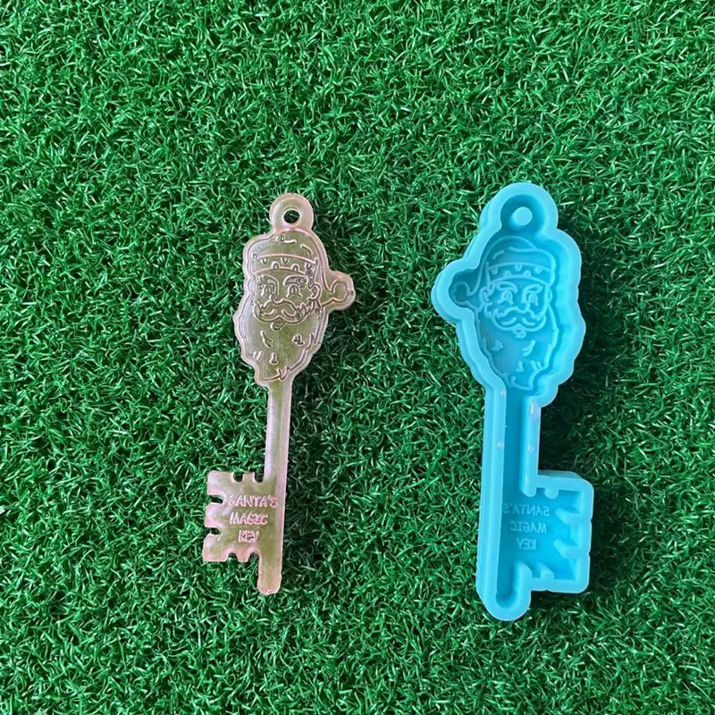 Factory direct new design Santa Claus letter shape key chain epoxy shiny silicone mold