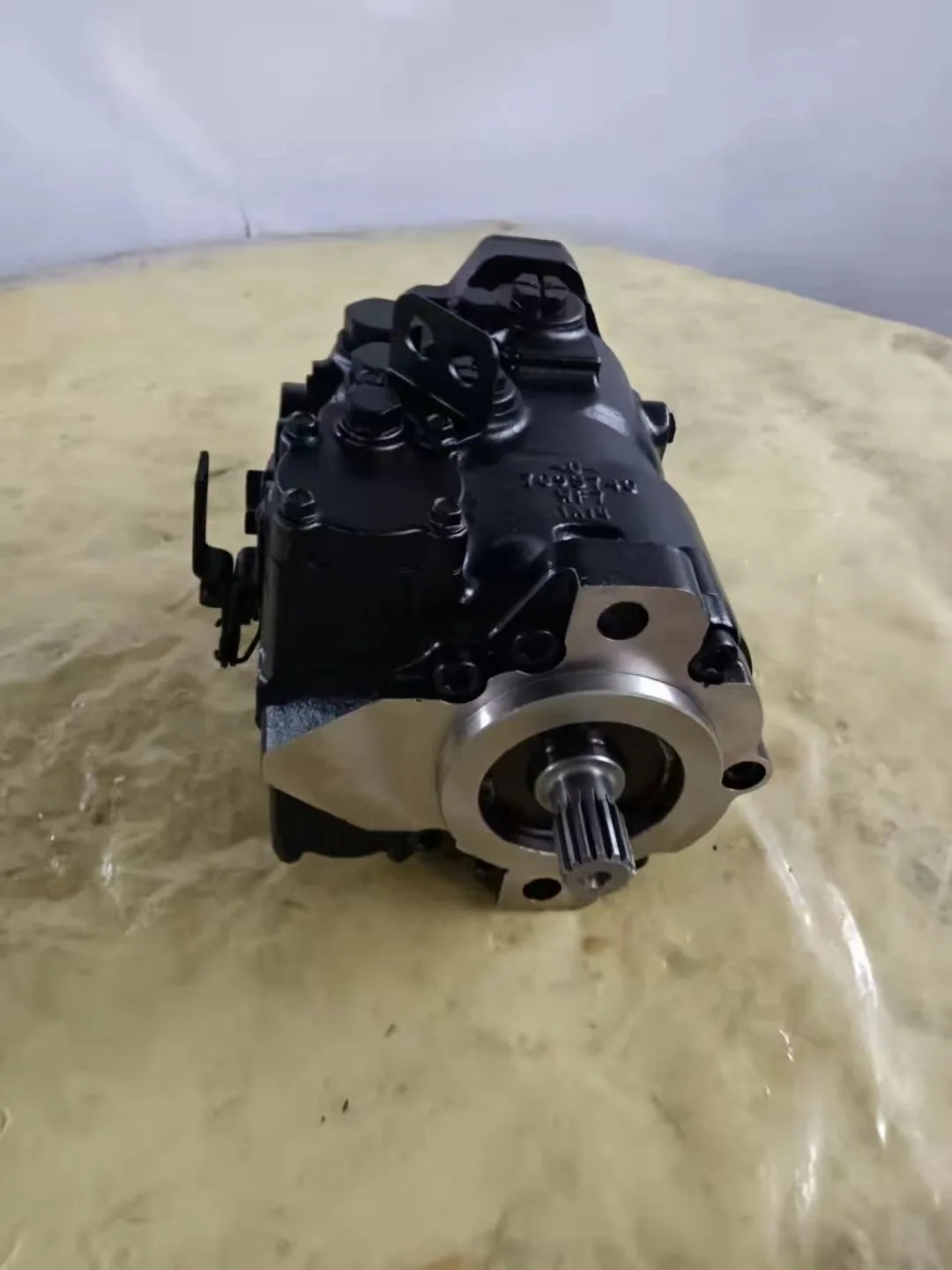 Торговая гарантия оригинальный Гидравлический поршневой насос Sauer danfoss 90 90R 90R075 90r075dd1ab60p4s1dgbgba383824
