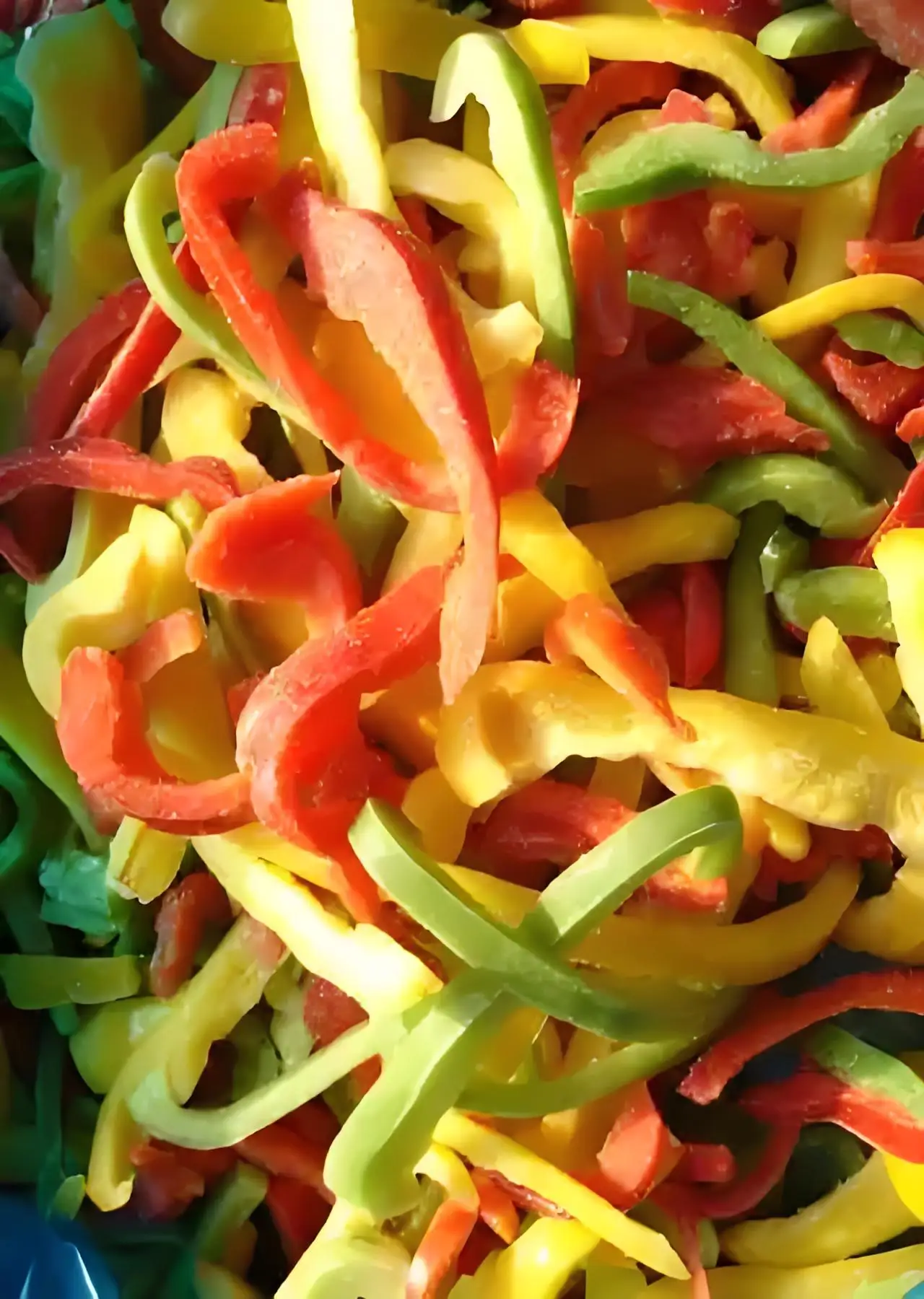 China Manufacturer  Frozen Mixed Bell Pepper  Red Sweet Chilli  Frozen Mixed Pepper Strips