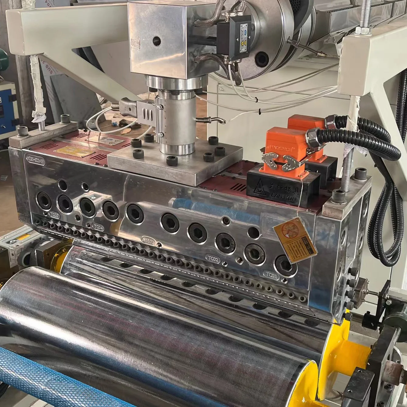 PE Stretch Cling Film Making Machine PE Casting Film Production Line