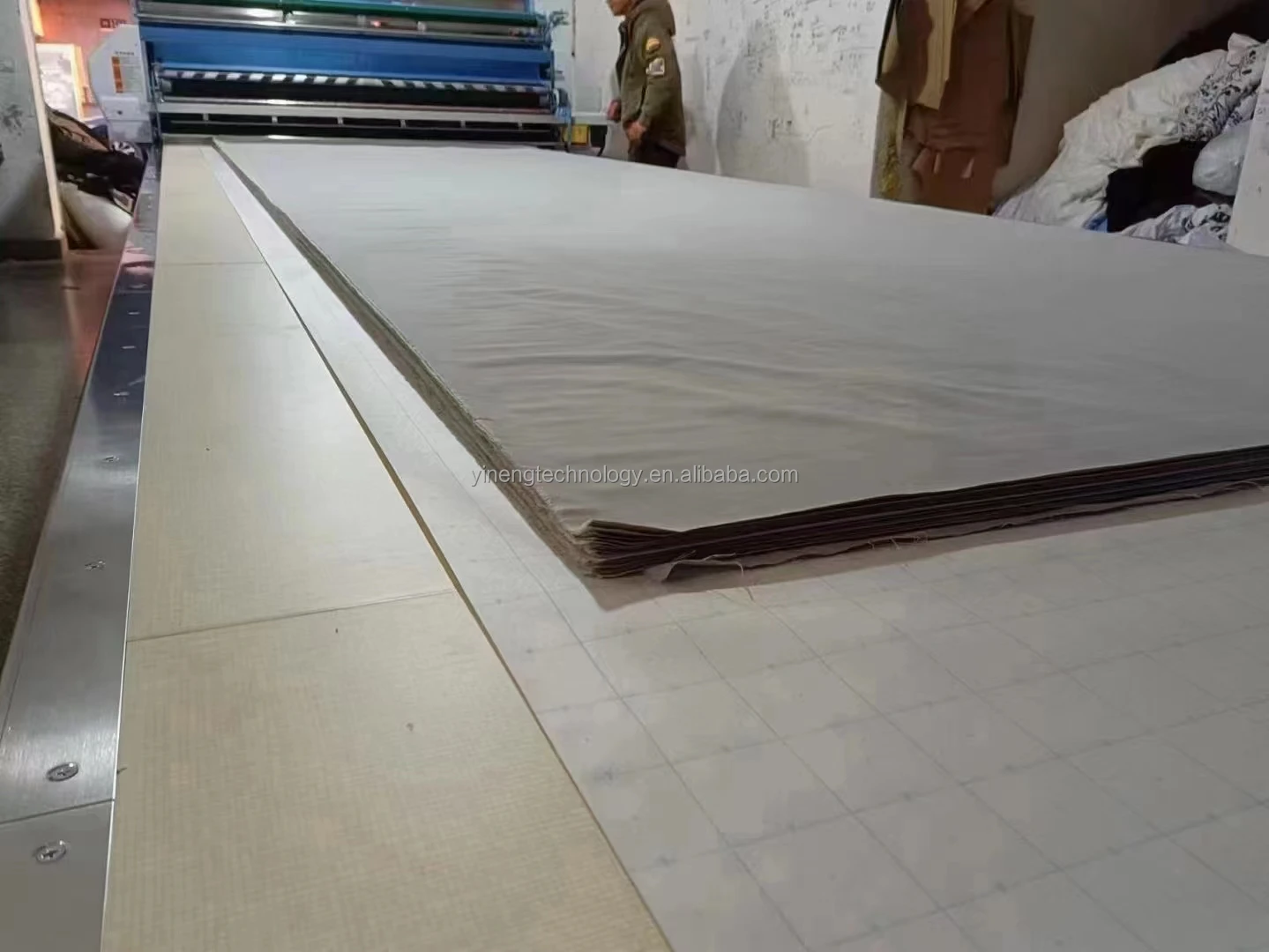 KP-L Auto Spreading Machine Clothing spreading machine clothing spreader  for towel  car interior garment