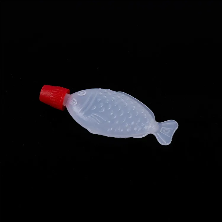 Wholesale SM9-1104 plastic soy sauce bottle fish small size plastic soy bottle pe fish shape plastic bottle