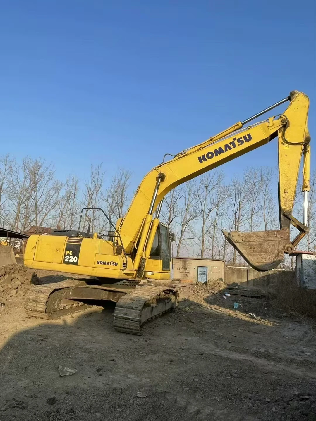 Ready-to-Ship Used 2017 Komatsu PC220-8MO Excavator with Original Core Components Farm Machinery Hot Sale Digger Good Prices