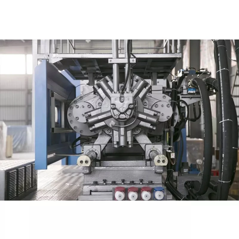 Manufacturers sell various styles of injection molding machines, new second-hand mold injection molding machines