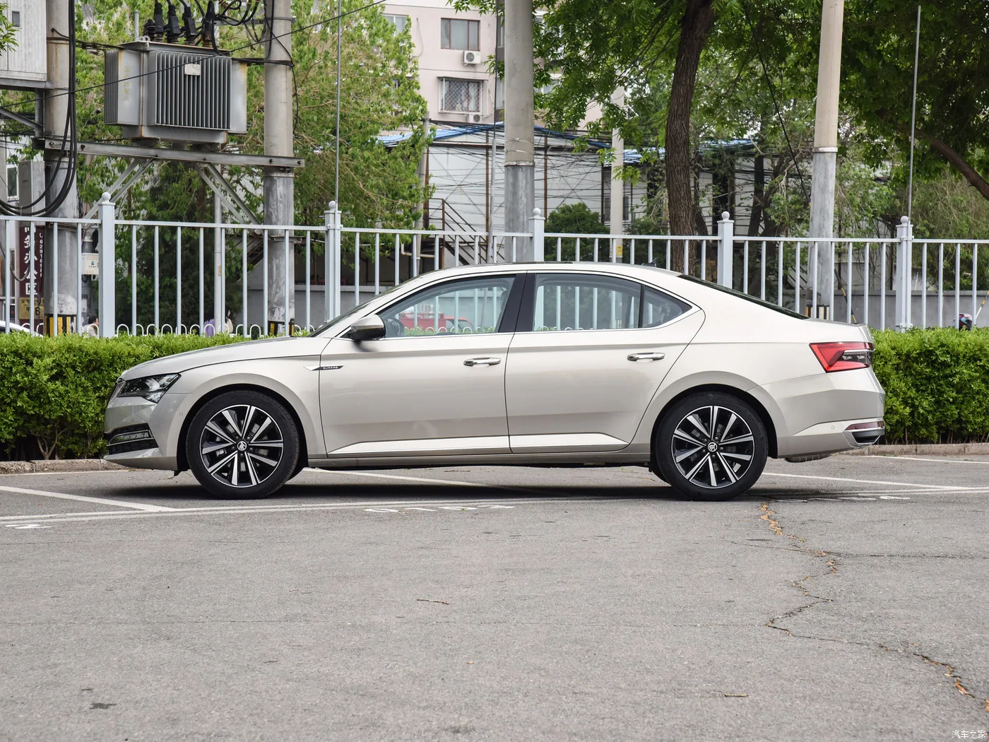 2023 skoda superb, 2.0T 186hp 330tsi DSG 0km brand new used cars for sale, cheap LHD 5 seat sedan from China