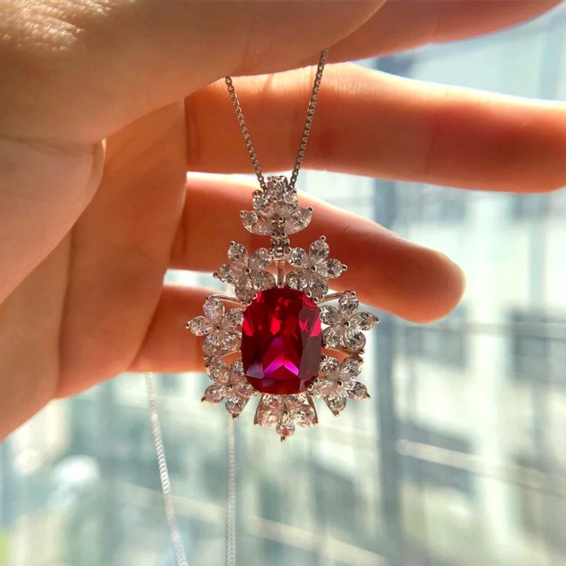 CAOSHI Luxury Ruby Red Gem Flower Shaped Chain Necklace Charm 925 Silver Plated Cubic Zirconia Pendant Ladies Necklace for Women
