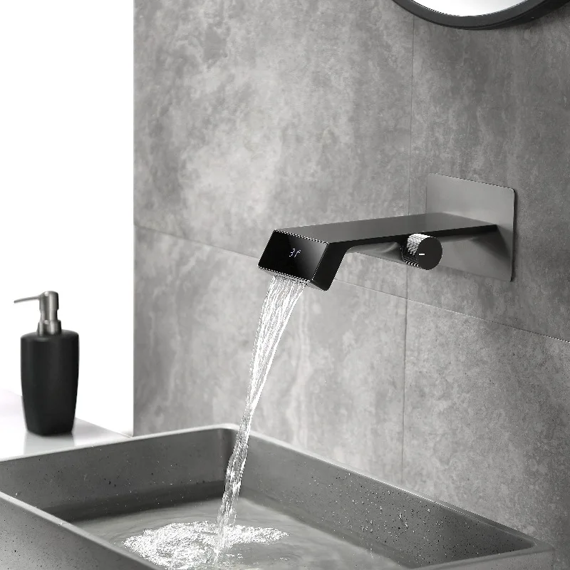 Смеситель для ванной