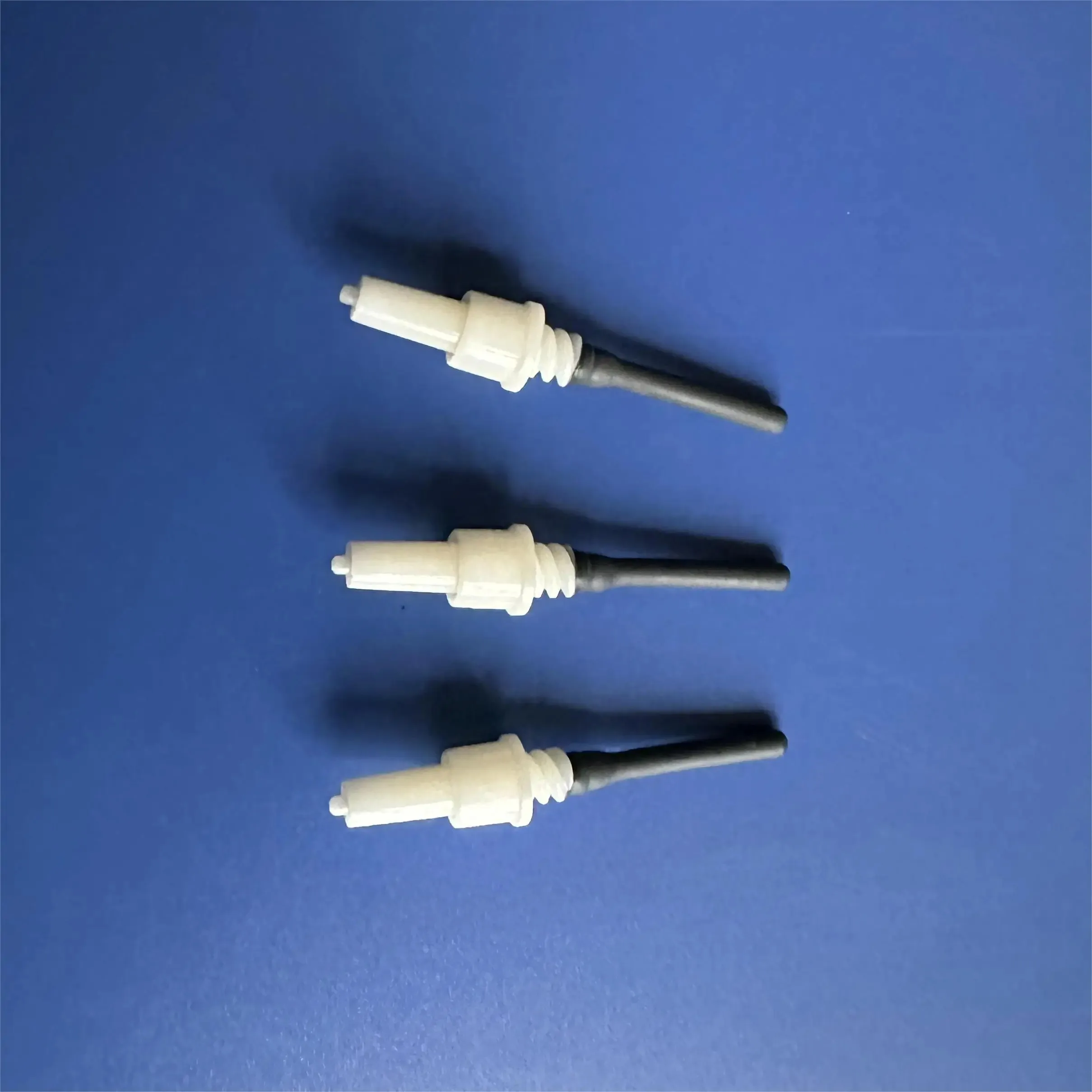 Premium Blood Collection Set Needle Holder with Luer Adapter Easy and Safe Blood Sampling