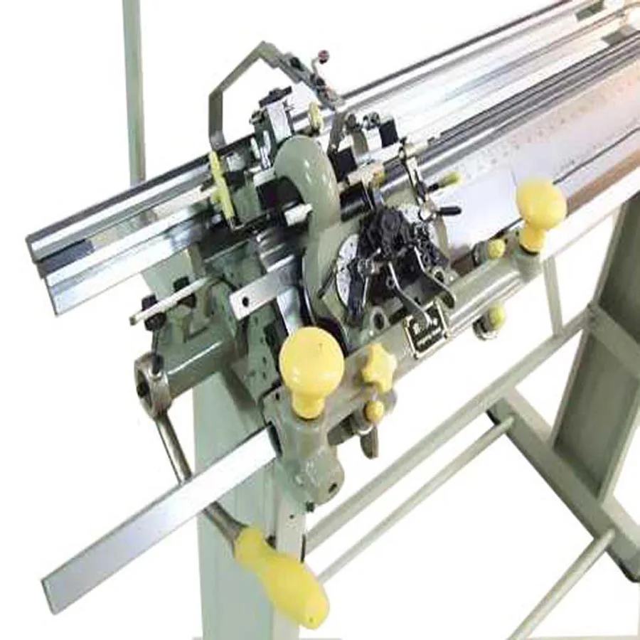 KH Brother Hand Driven Semi Auto Flat Knitting Machine For Sweater Hat Scarf Collar