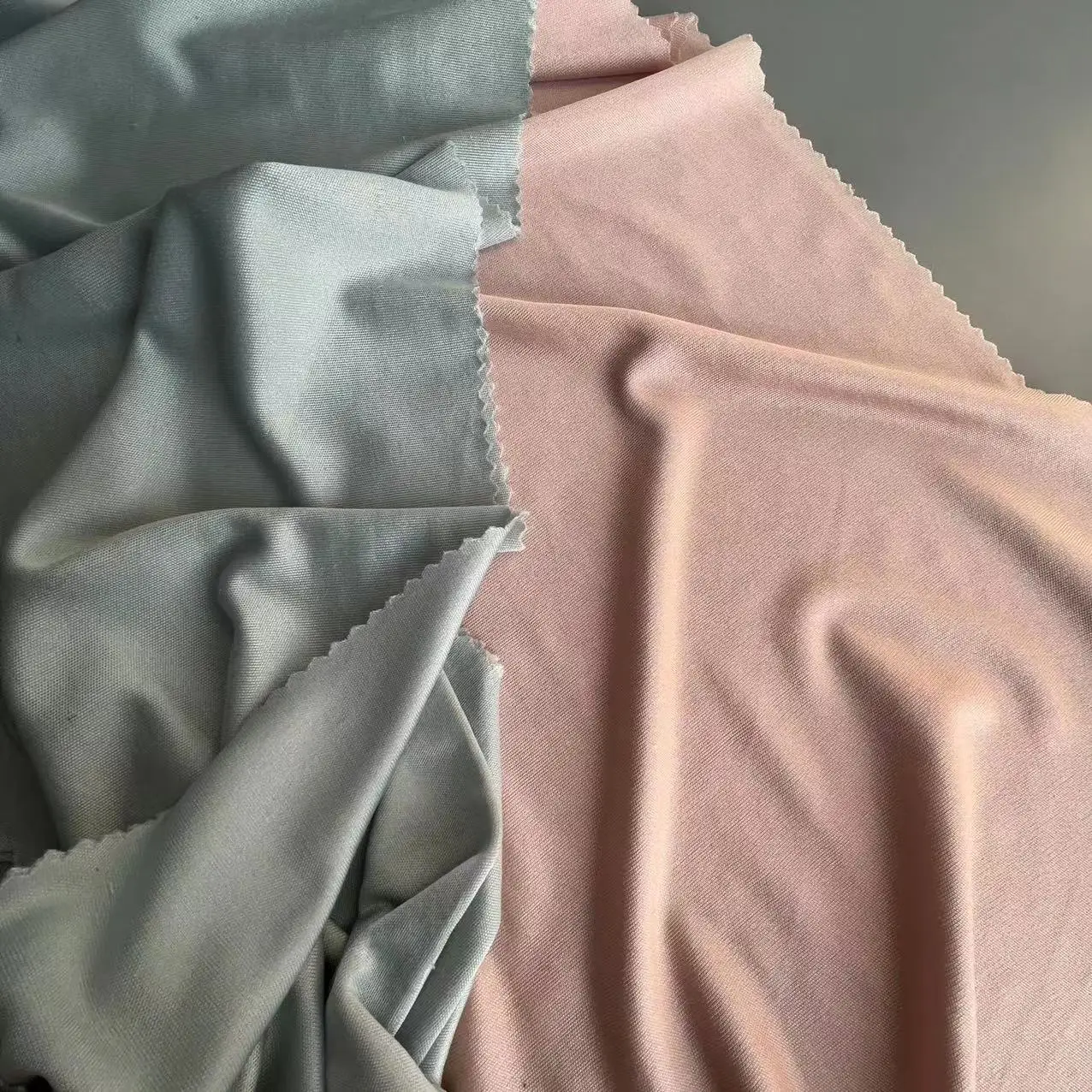 Luxurious Comfortable100% Mulberry Silk Knitted Double Jersey Fabric for Fashion apparel