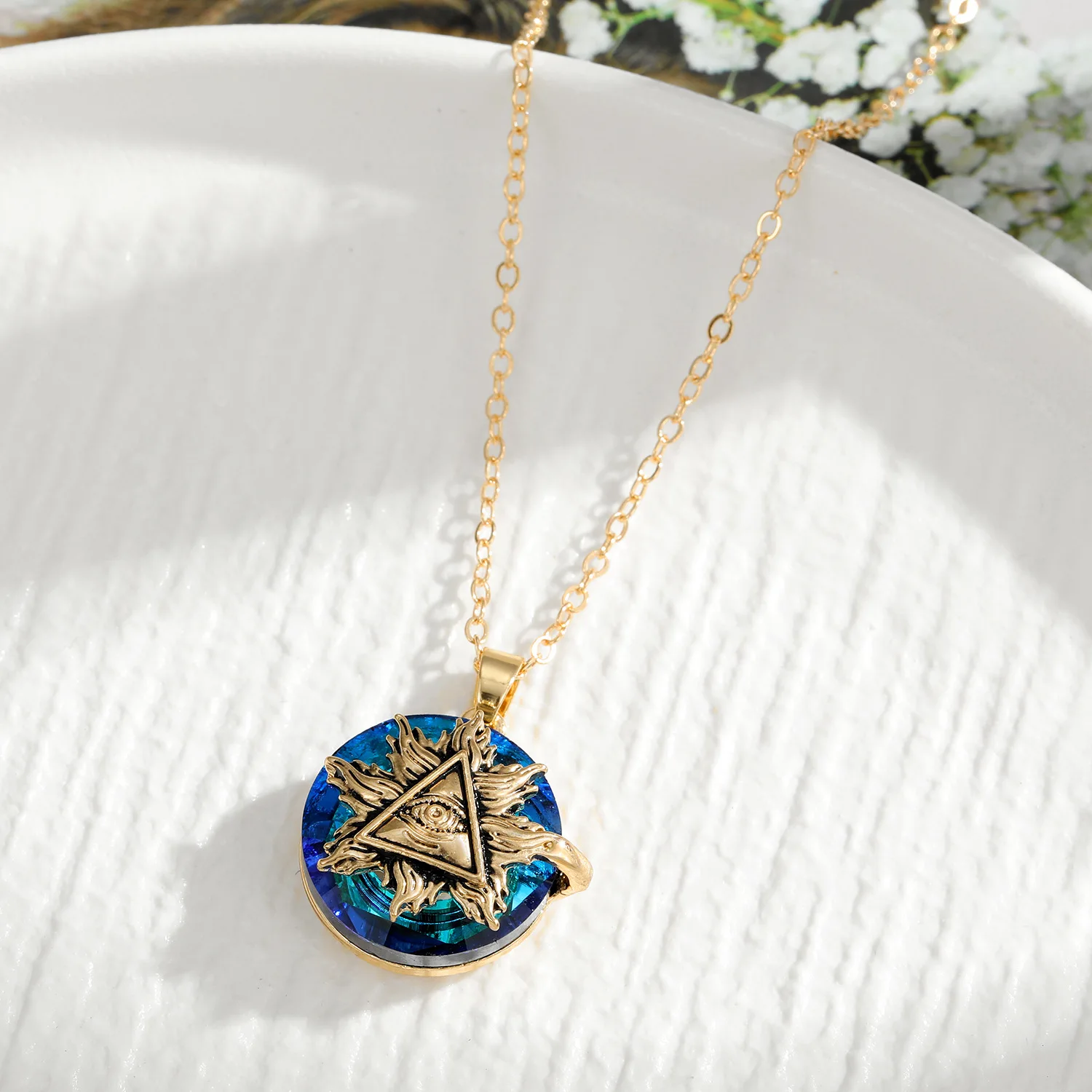 2023 European and American Fashion  Eye Necklace New Gold Plated Jewelry Blue Dream Crystal Eye Necklace