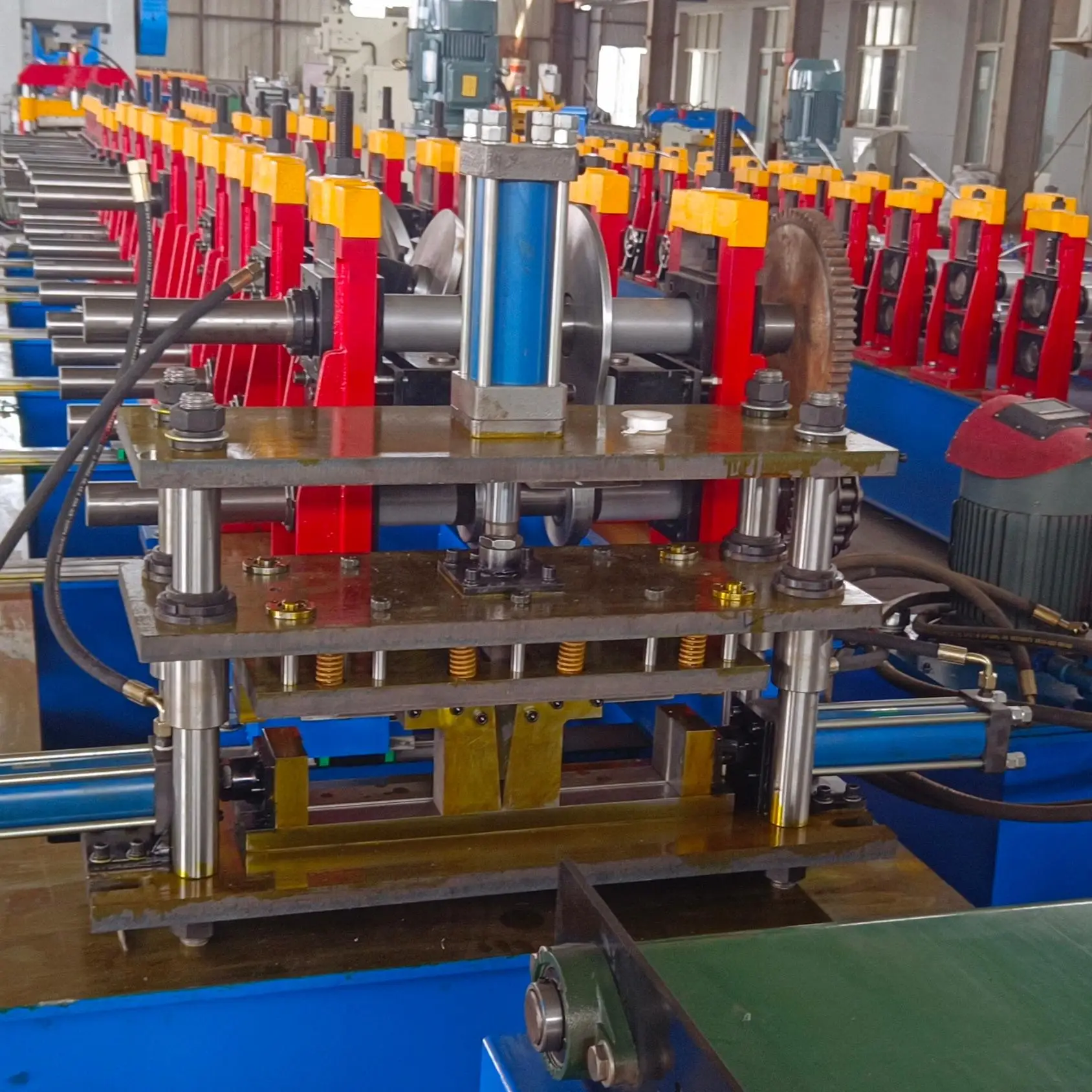 Full Automatic Metal Cable Tray Plank Rolling Machine cable tray making machine Automatic cable tray making machine
