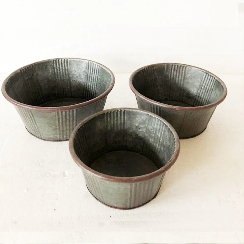 
Home Decoration Small Rustic Vintage Farmhouse Garden Metal Tin Flower Pot,Handmade Metal Planter Pot,Metal Planter Wholesale 