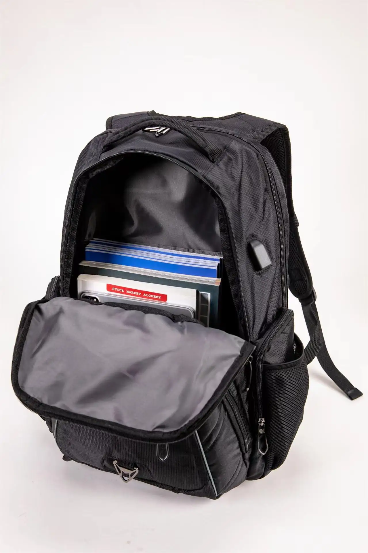 2024 Hot Sale Large Capacity Lightweight Men Backpack Bags For Casual Sports