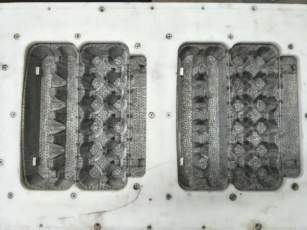 A dozen packed egg box mold/ egg tray mould