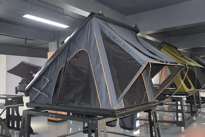 Popular 4x4 Hard Shell Roof Top Tent Car roof tent