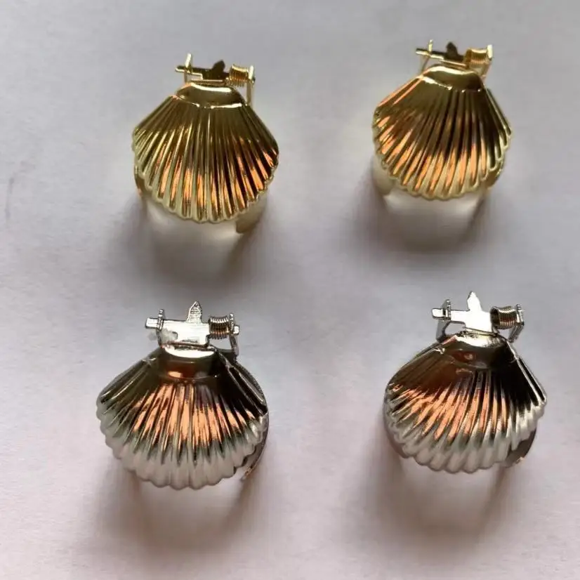 2023 Shell shape Rod wax metal safety candle trimmer ring automatic candle extinguisher