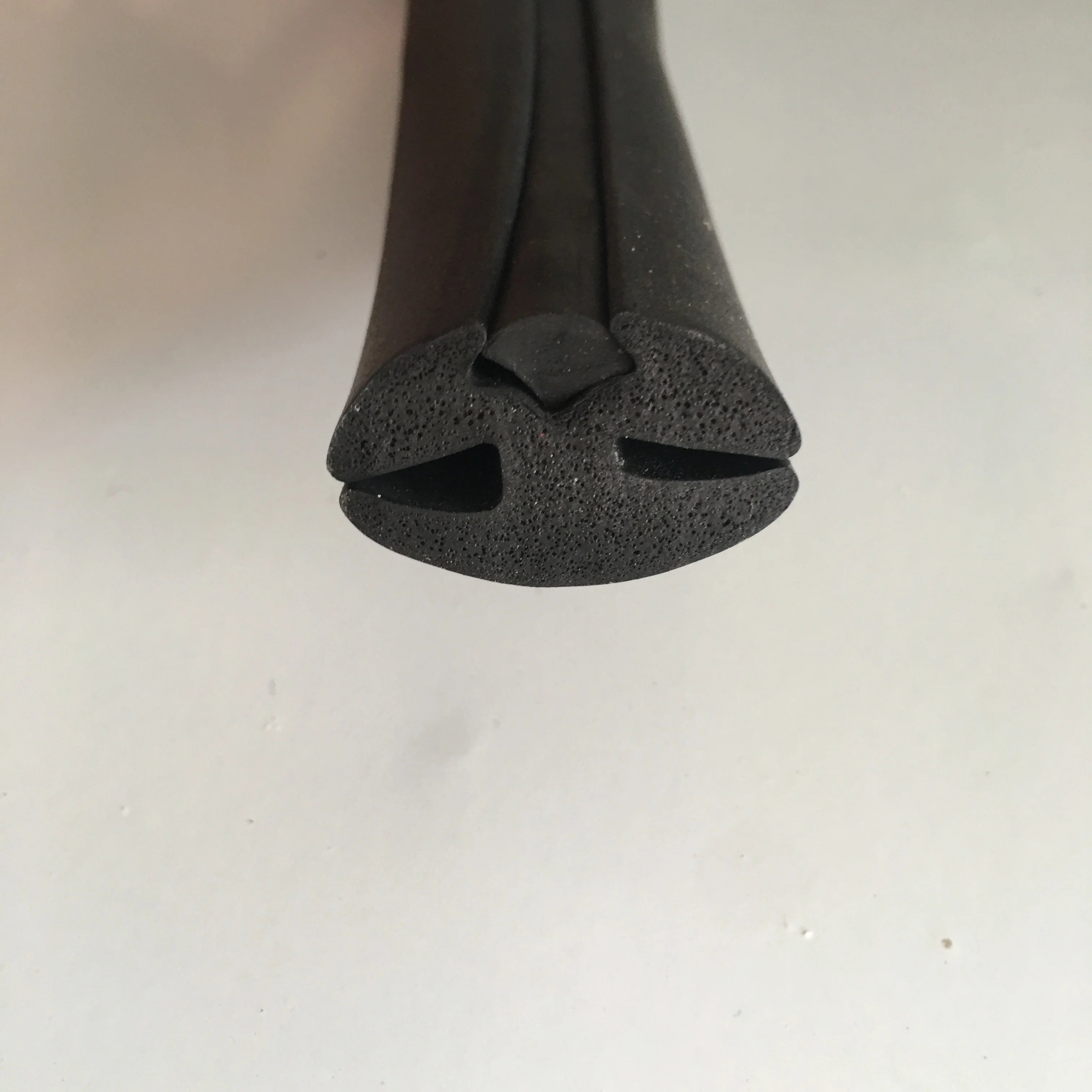 Epdm Rubber Strip Glass Door Window Rubber Seal Strip