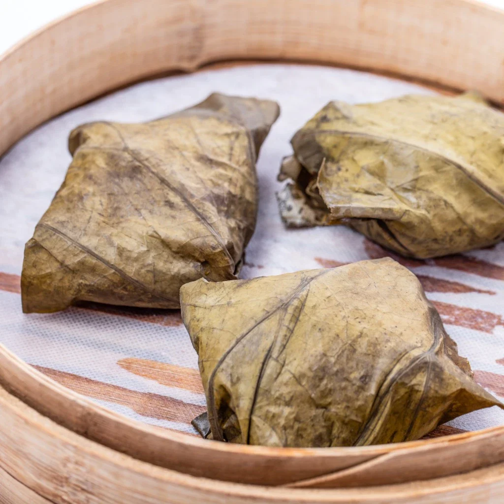 Guangzhou Restaurant Proveedores De Alimentos Congelados 270G Sticky Rice In Lotus Leaf Vegetarian Glutinous Rice Dumpling