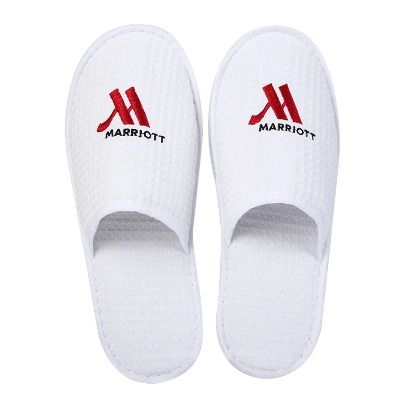 Factory Hot Sale White Slippers Embroidery Logo Closed Toe Waffle Custom Disposable Hotel Slippers With Logo