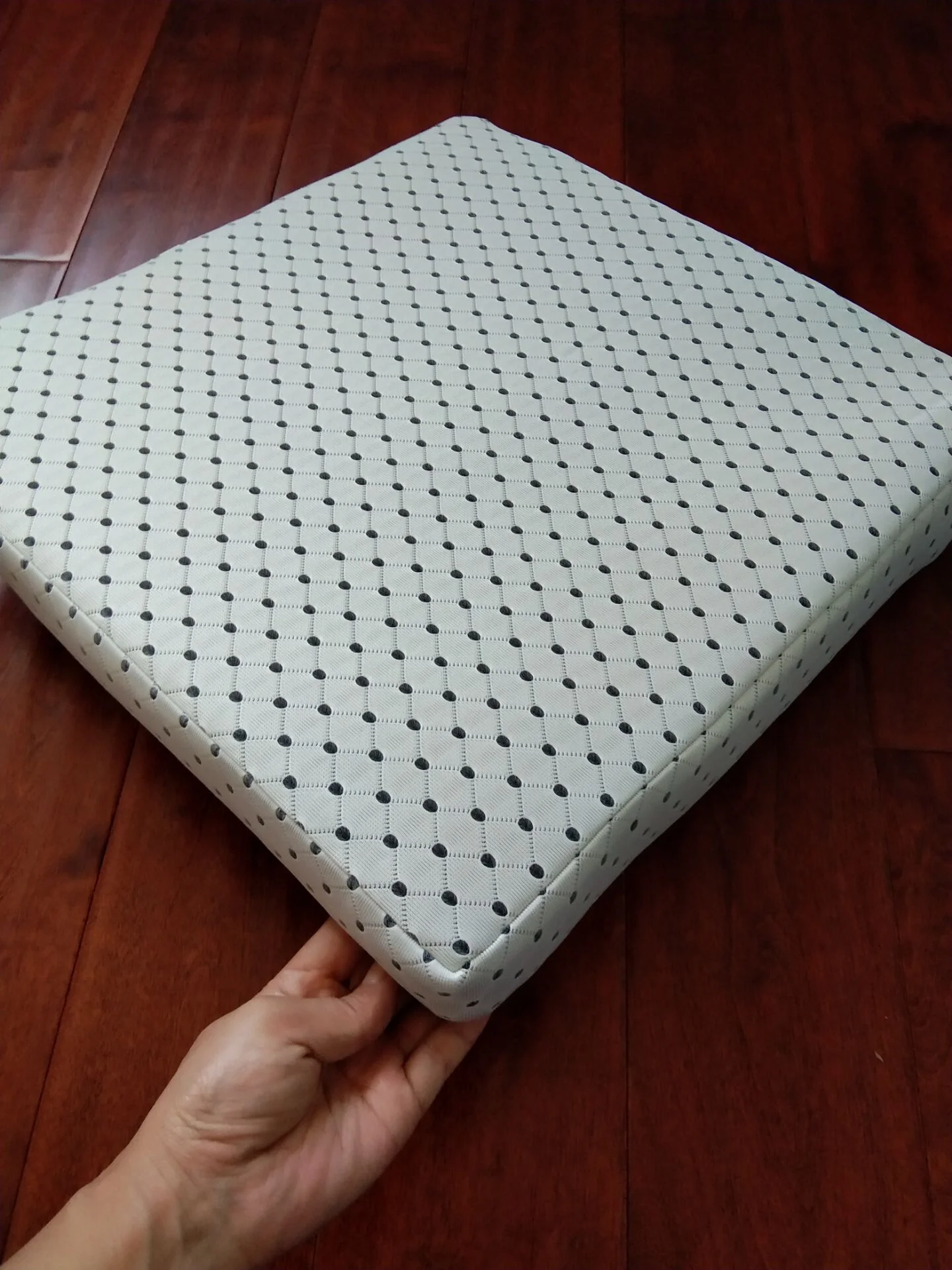 3mm thickness 100%polyester sandwich mesh fabric for bed cover