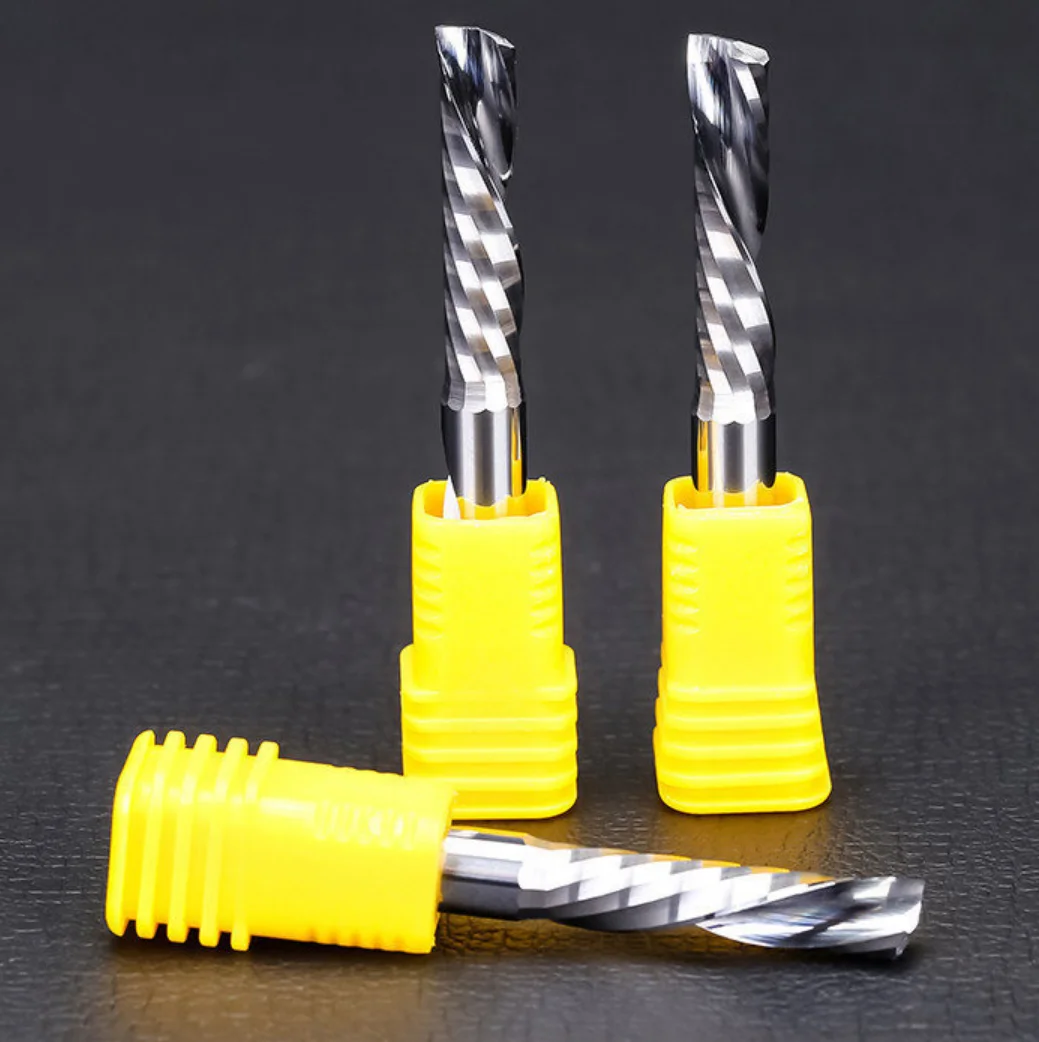 Фреза для резки акриловой древесины