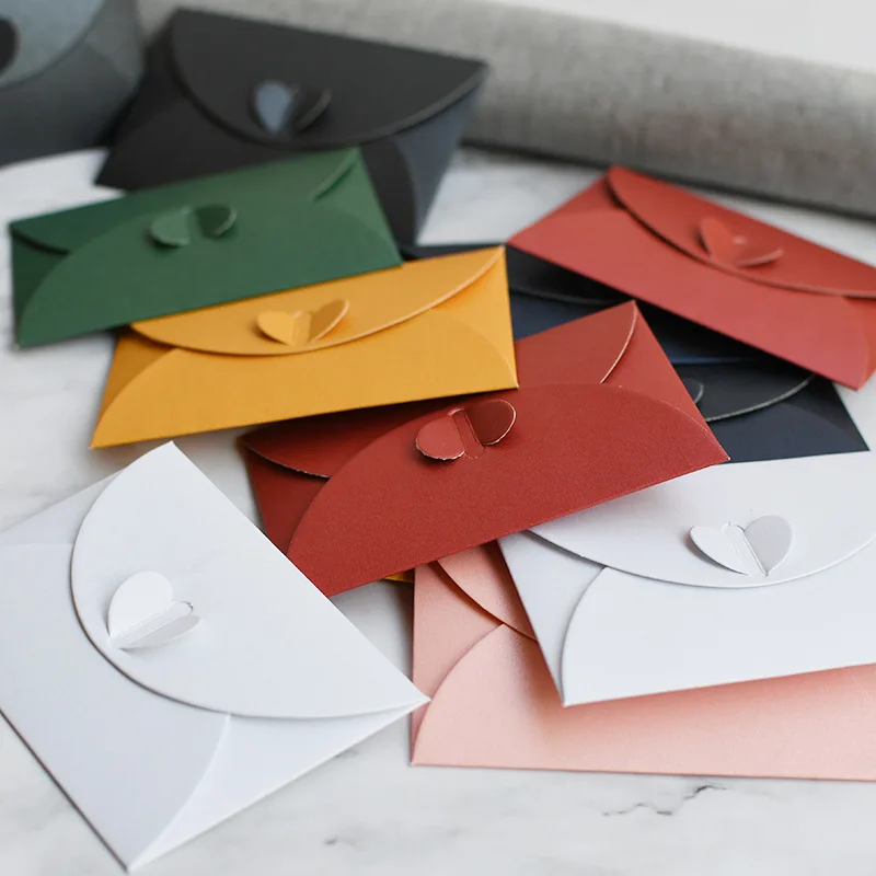 Recyclable Custom Heart Shaped Clasp Brown Kraft Paper Envelope Mini Envelopes Gift Card Envelopes
