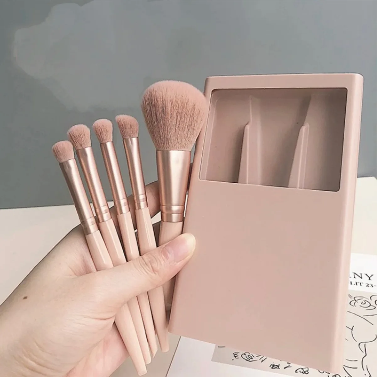 Fashionable Personalized 5pcs  Make Up Brush Private Label Bushes Cosmetic Makeup Brush Set
