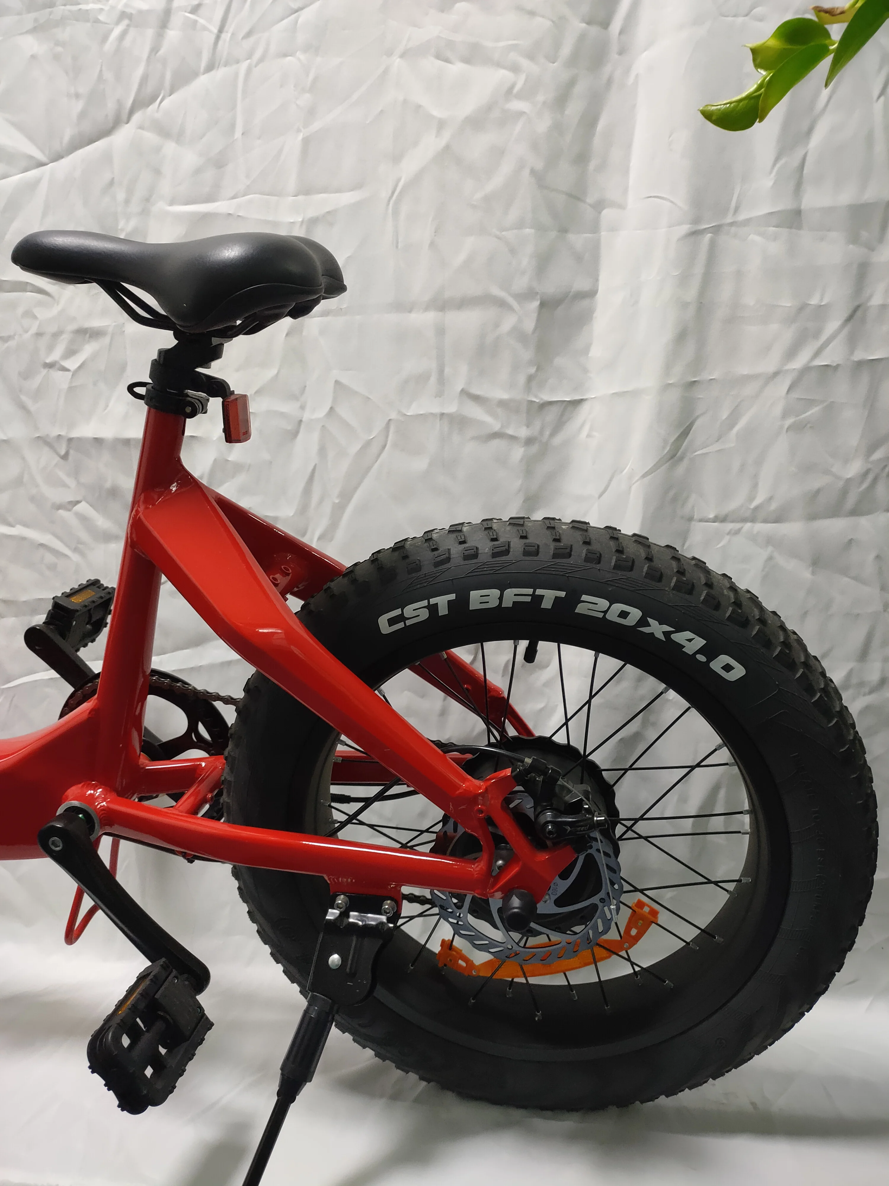 20 Inch Factory outlet Hot selling Fat Tire Electric Bicycle