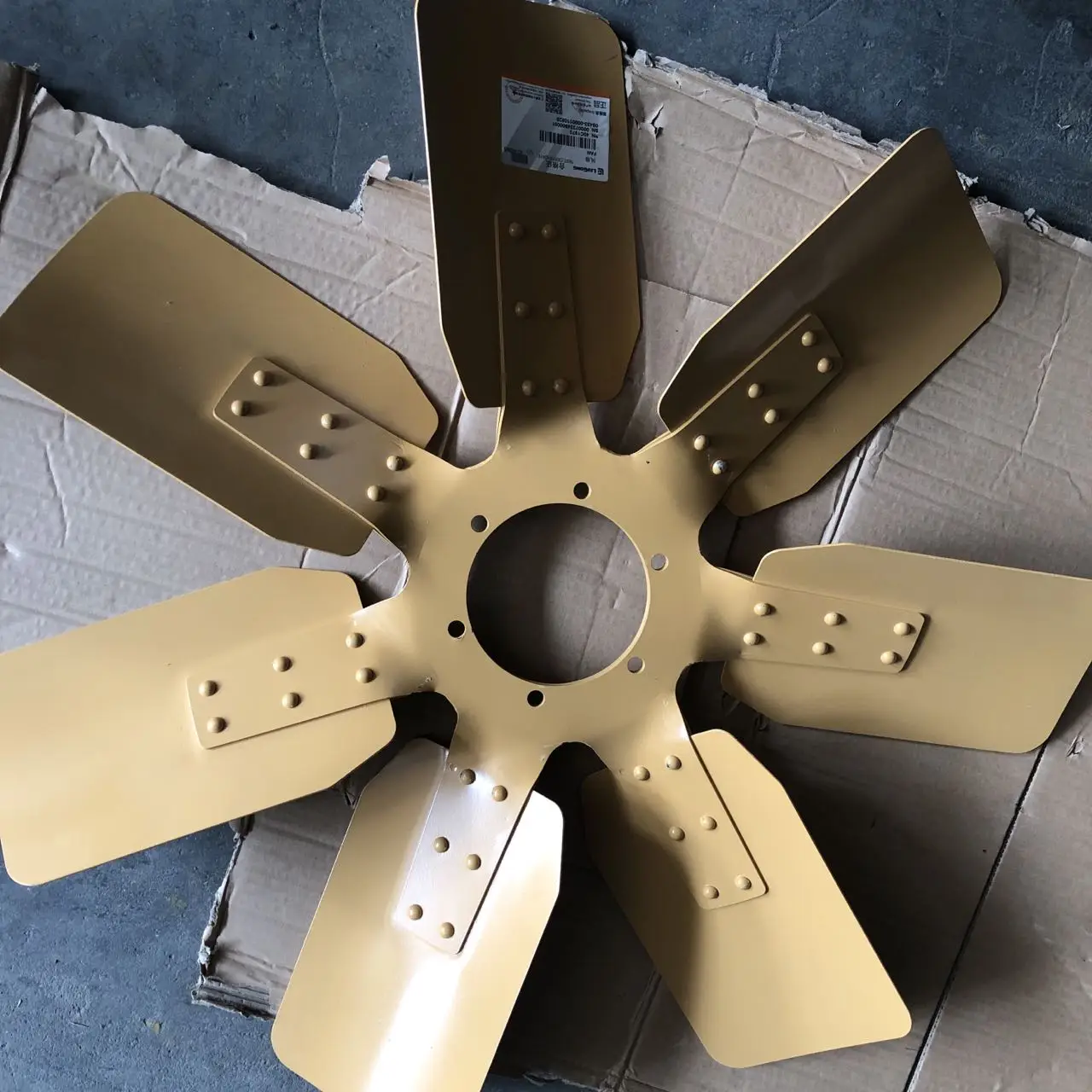 CLG856 WHEEL LOADER ENGINE PARTS  40C1970 fan with 7 leaves