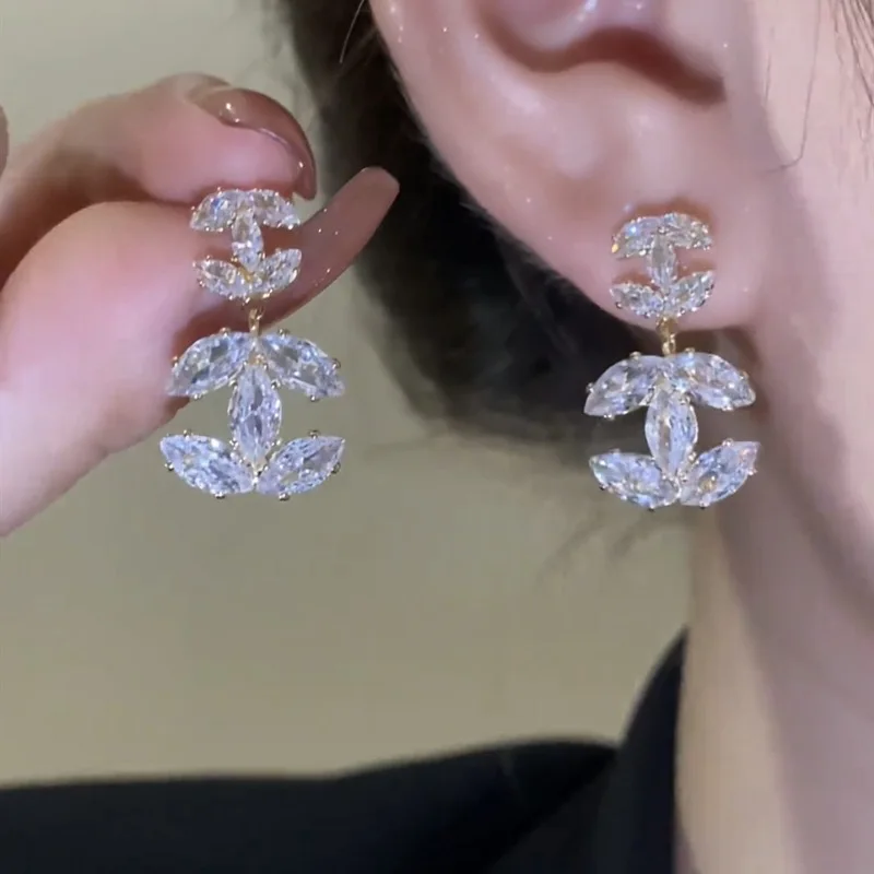 2024 серьги с цирконием