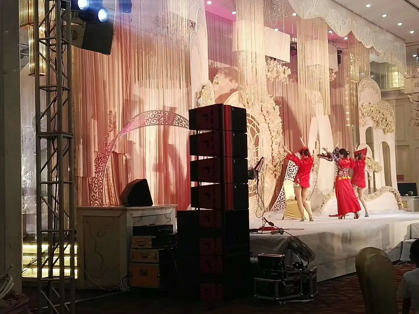 Long stroke plane wave output type Outdoor performance passive line array speaker 8+4