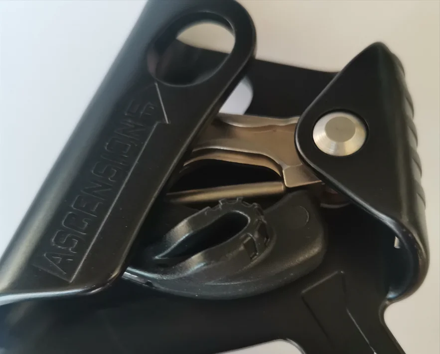 Custom logo climbing ascender 4 inch for rope 8-13mm rope  Right-hand mountaineering climbing device