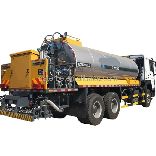 Durable Asphalt Distributor Trailer Truck XLS1203 Price in Stock