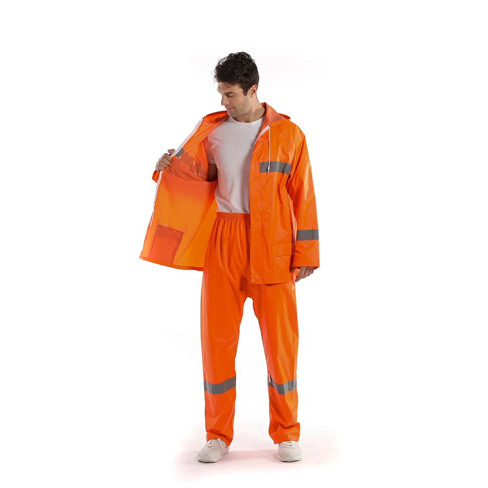 Мужской плащ с