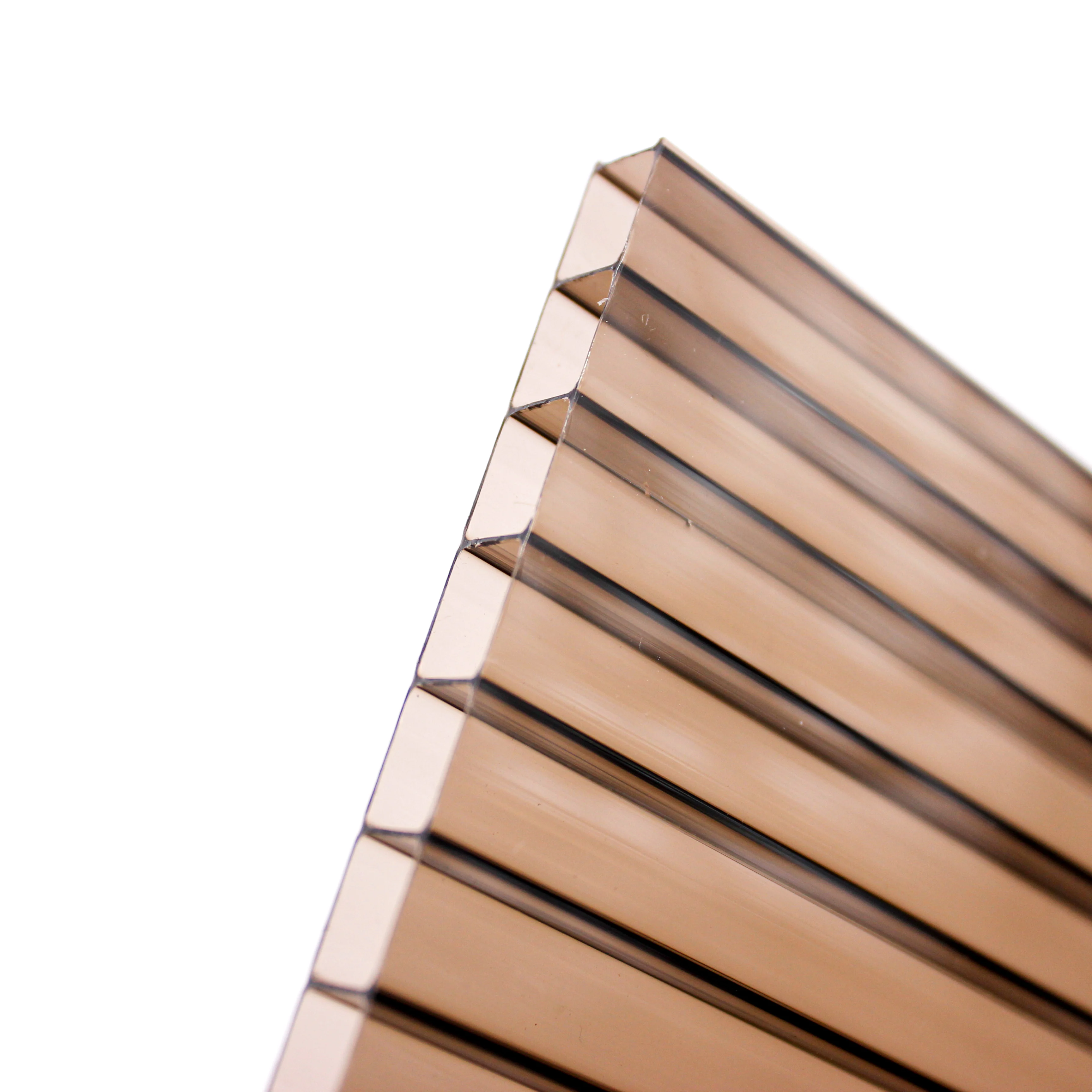 Policarbonato transparente for glazing and roofing