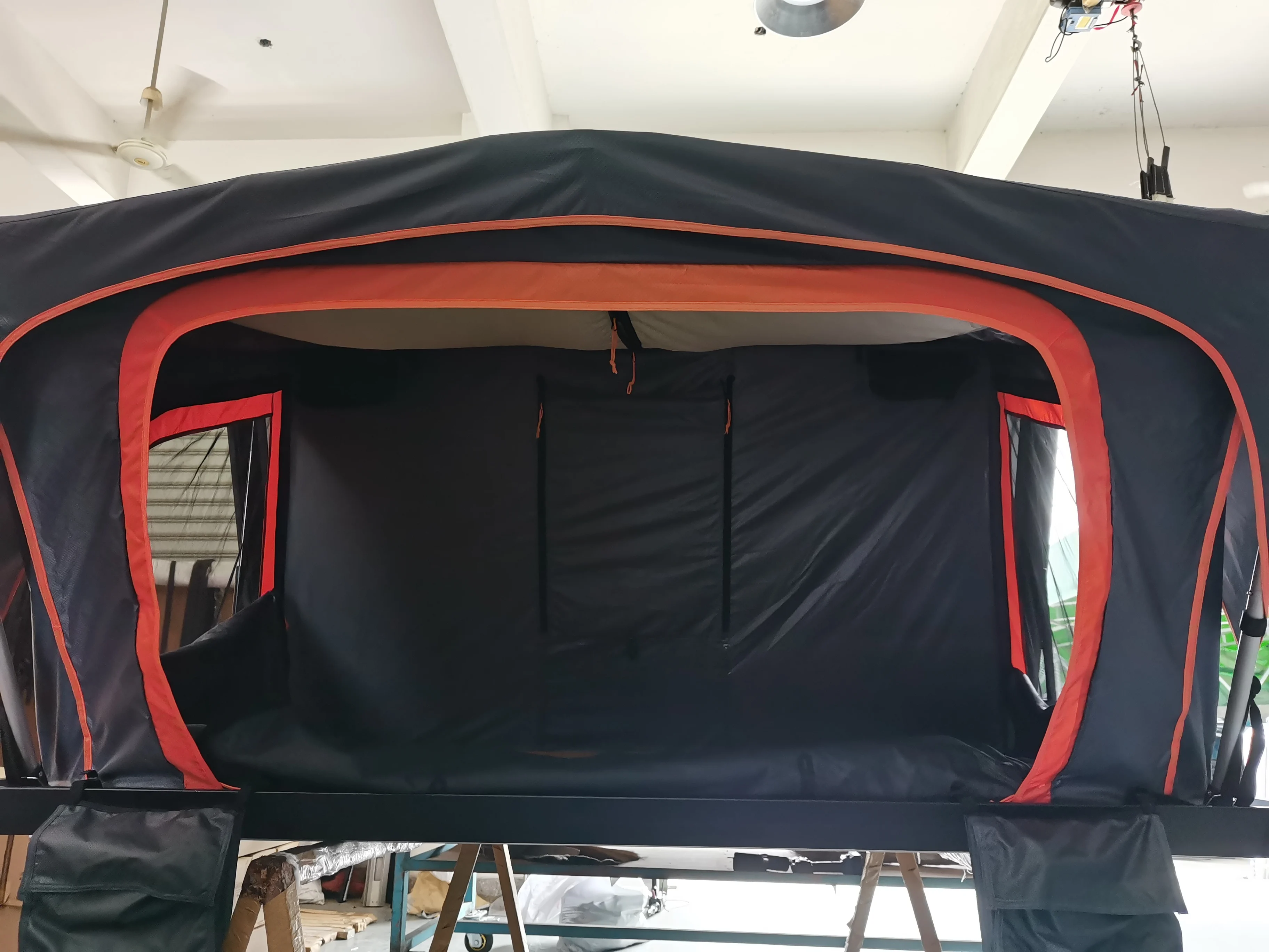 Tente de toit aluminium hard shell car roof top camping waterproof car roof tent hard shell vehicle car trailer roof top tent