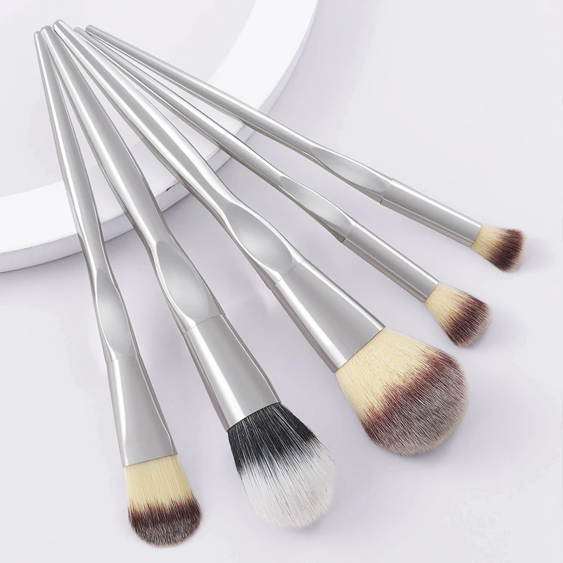 Professional high quality wholesale private label silver brush set makeup 5pcs makeup brush set