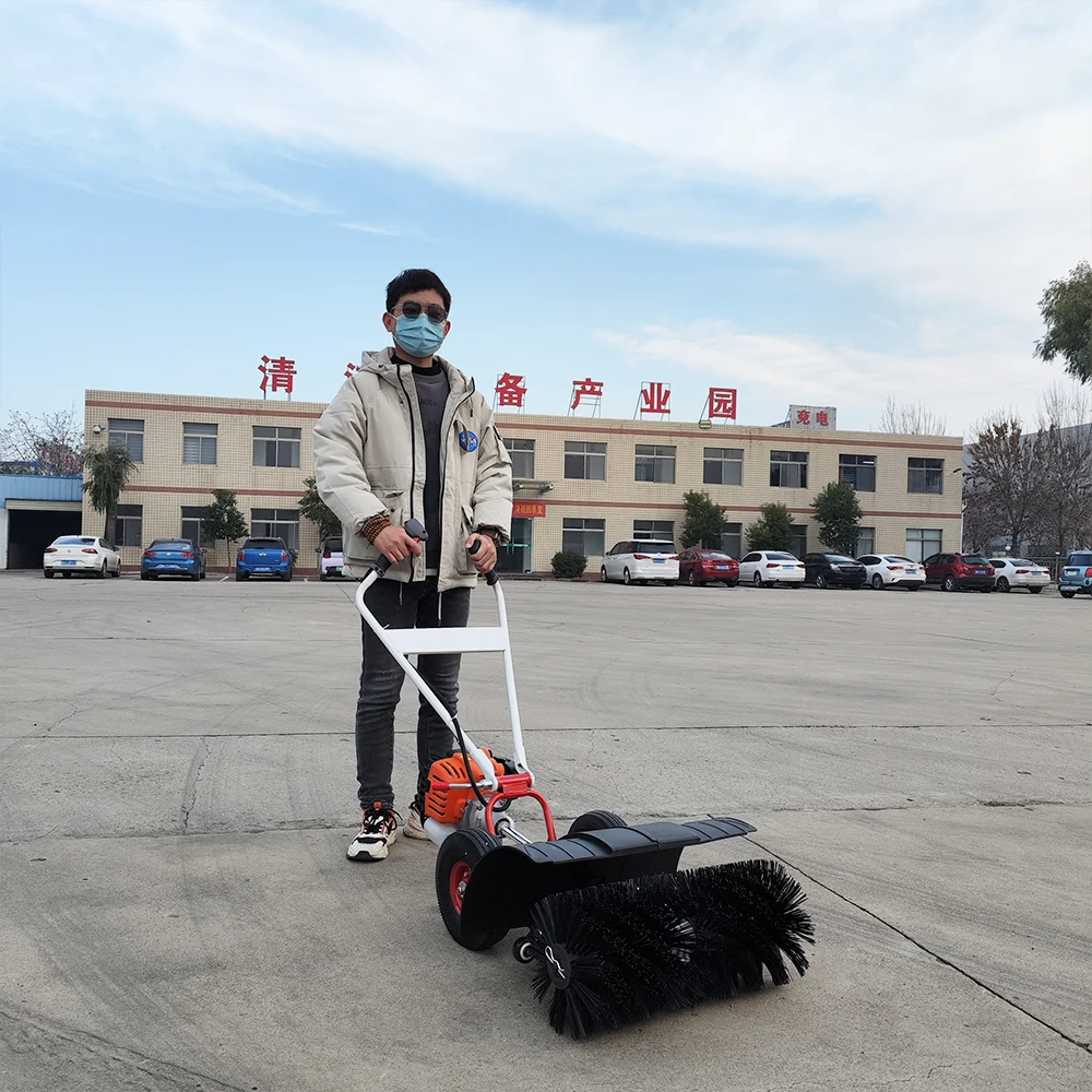 High  quality Portable Gasoline Lawn Sweeper For Effectively Sweeping And Maintaining Artificial Lawns