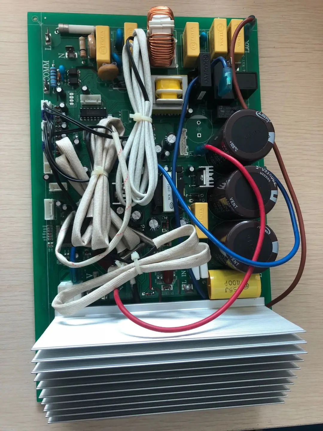  Новый PCBA для V-многоподключенного инверторного канала и кассеты IDU (универсального) платы контроллера